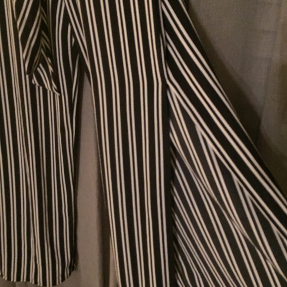 L~ *Jumper* Blk&Wht Striped w/ Adjustable Straps - Picture 9 of 12